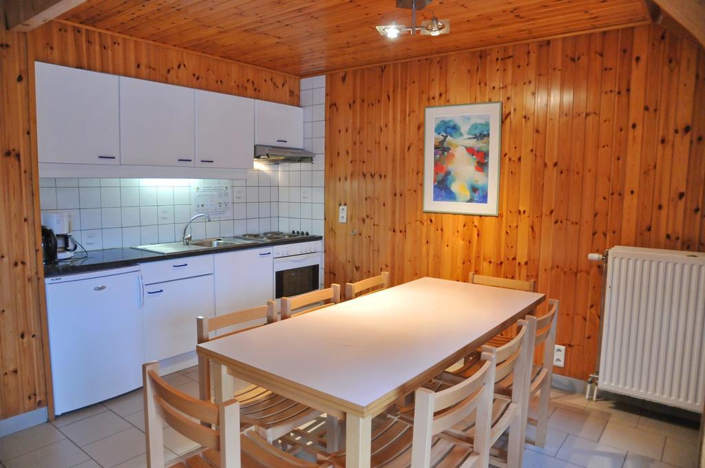 Les Doyards Hotel Vielsalm Habitación foto